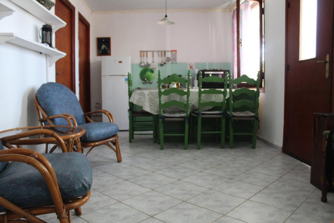 Nikos Seaside Apartments Litheres Bagian luar foto