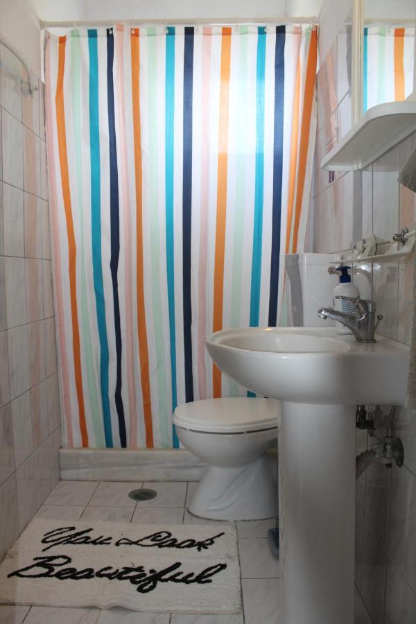 Nikos Seaside Apartments Litheres Bagian luar foto